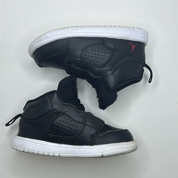 Jordan Nursery Jordan Access Trainer - Black - Size 7 - Picture 2 of 6